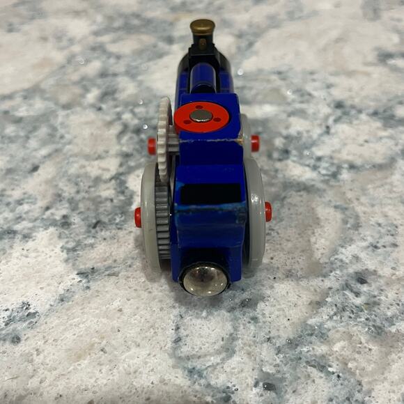 Learning Curve 2003 Thomas & Friends Wooden Railway Fergus Traction Engine Train - Picture 3 of 7